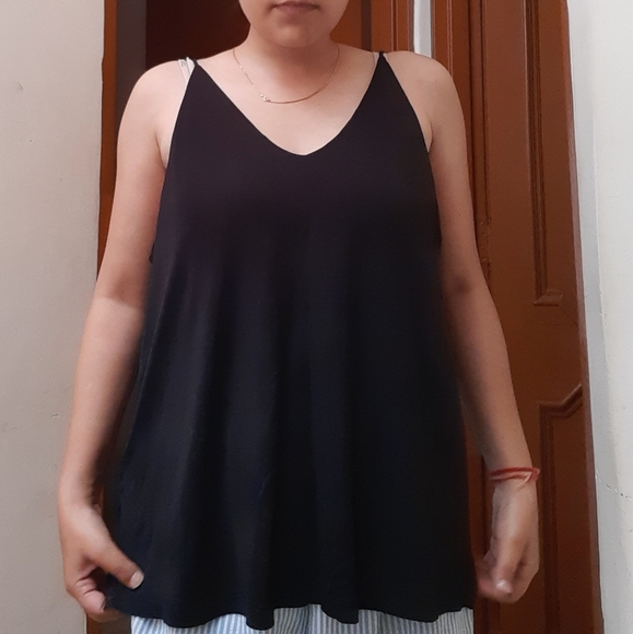 H&M V-neck strapy black top - Picture 4 of 6